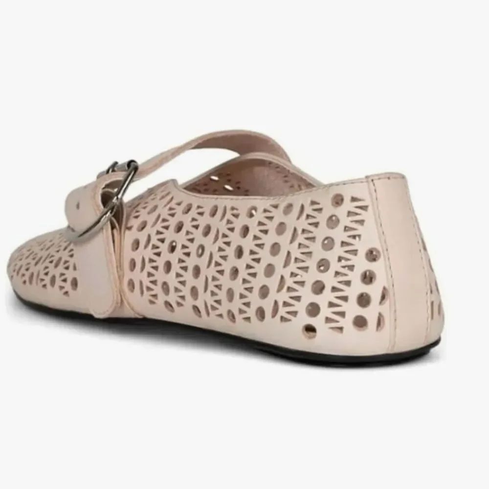 BRAND NEW JEFFREY CAMPBELL SHELLY-LSR WOMEN FLAT